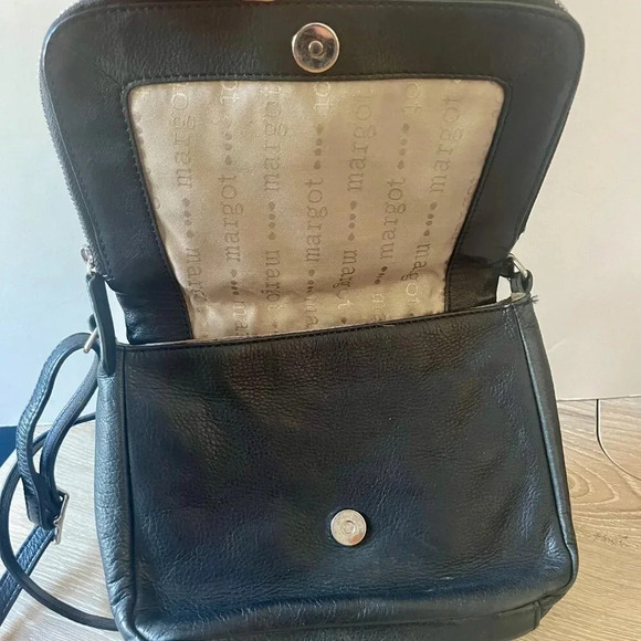 Margot Leather Foldover Envelope Crossbody Purse - Picture 5 of 7